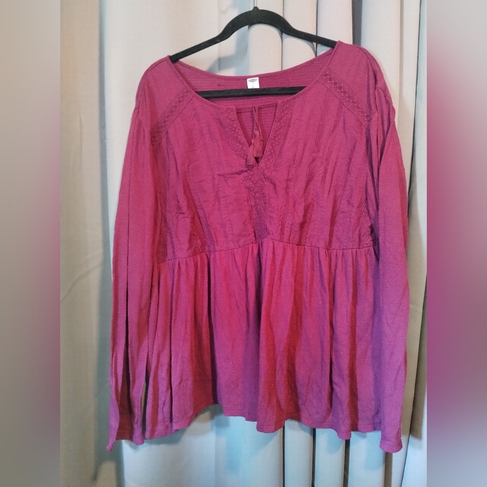 Old Navy pink knit top